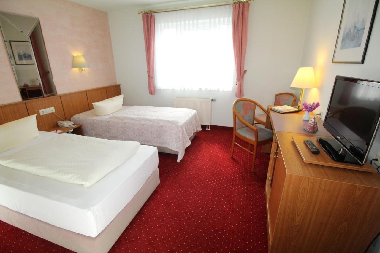Hotel Weisser Schwan Erfurt Exterior photo